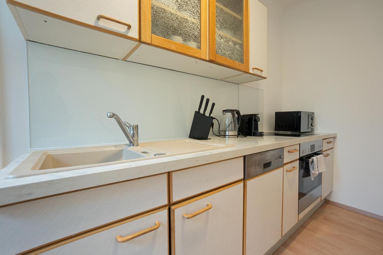 A 2-Bedroom Apartment With A King-Size Bed And A Balcony Is Located Just A 15-Minute Walk From Stephansplatz. فيينا المظهر الخارجي الصورة