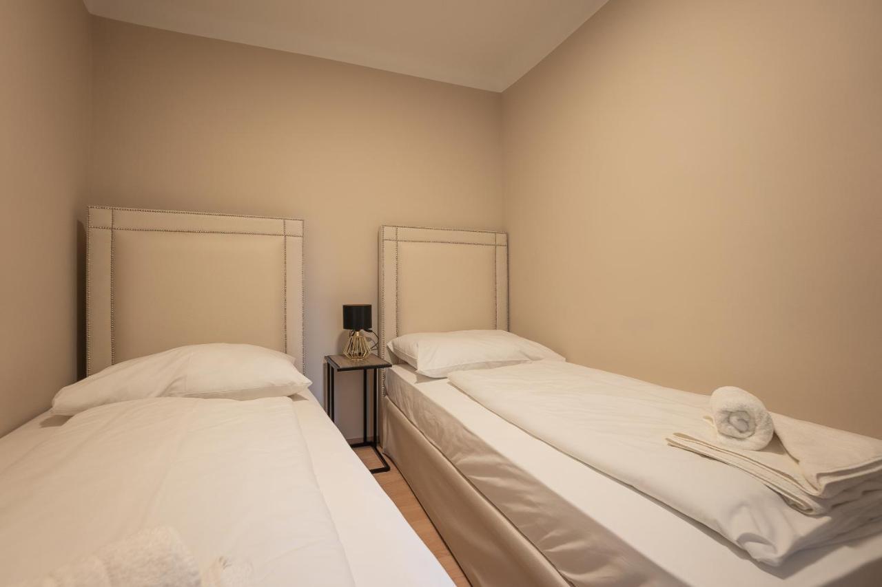 A 2-Bedroom Apartment With A King-Size Bed And A Balcony Is Located Just A 15-Minute Walk From Stephansplatz. فيينا المظهر الخارجي الصورة