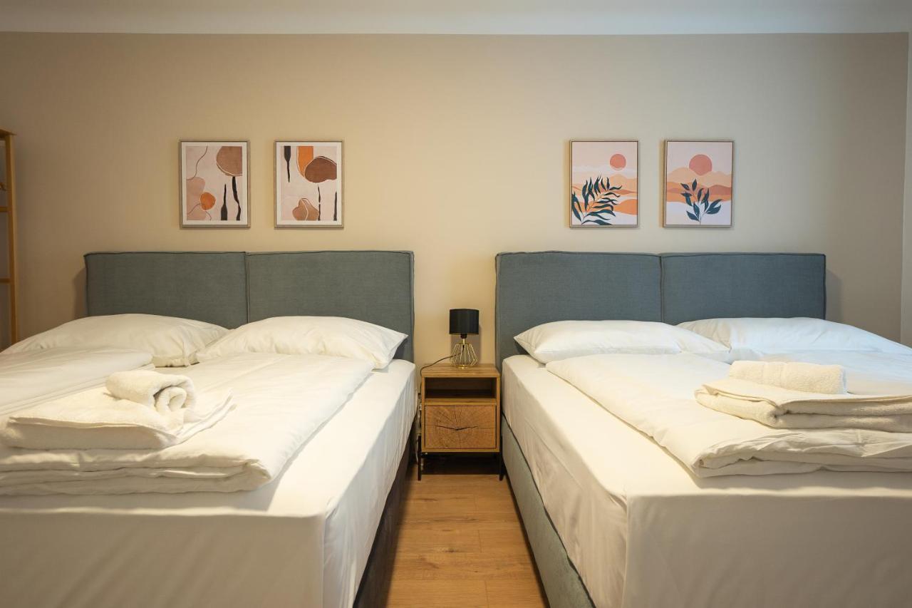 A 2-Bedroom Apartment With A King-Size Bed And A Balcony Is Located Just A 15-Minute Walk From Stephansplatz. فيينا المظهر الخارجي الصورة